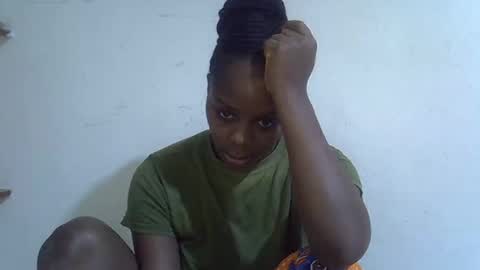 Snapshot of lyn_anna chatting on 03.16.26 lyn_anna online show from 03.16.26