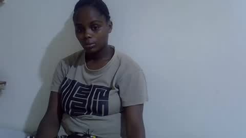 Snapshot of lyn_anna chatting on 03.19.26 lyn_anna online show from 03.19.26