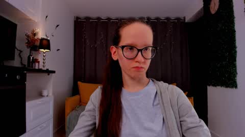 Snapshot of lynettebails chatting on 02.13.25 Sara online show from 02.13.25