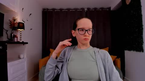 Snapshot of lynettebails chatting on 02.15.25 Sara online show from 02.15.25