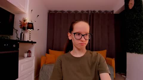 Snapshot of lynettebails chatting on 02.22.25 Sara online show from 02.22.25