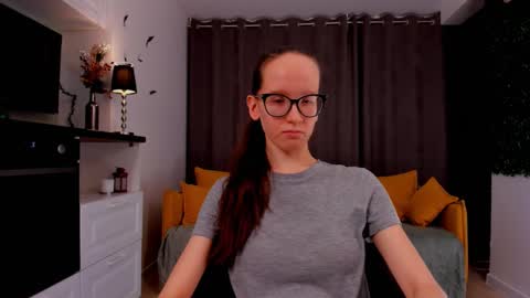 Snapshot of lynettebails chatting on 02.23.25 Sara online show from 02.23.25