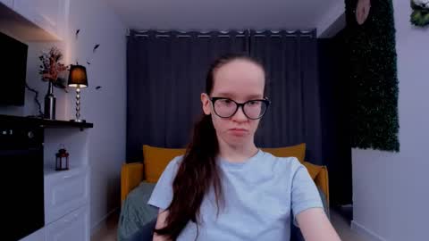 Snapshot of lynettebails chatting on 03.03.25 Sara online show from 03.03.25