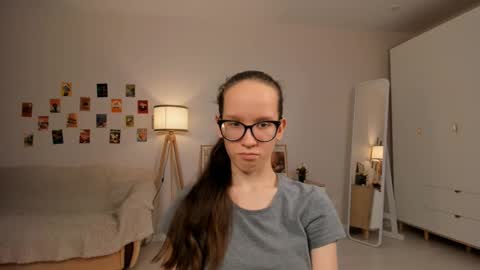 Snapshot of lynettebails chatting on 03.09.25 Sara online show from 03.09.25