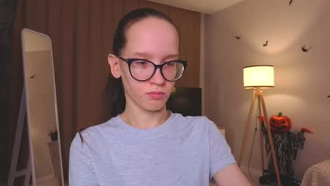 Snapshot of lynettebails chatting on 12.03.25 Sara online show from 12.03.25