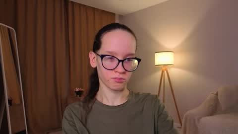 Snapshot of lynettebails chatting on 01.19.26 Sara online show from 01.19.26