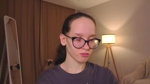 Snapshot of lynettebails chatting on 02.14.26 Sara online show from 02.14.26