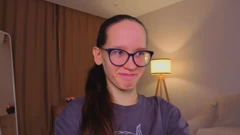 Snapshot of lynettebails chatting on 03.21.26 Sara online show from 03.21.26