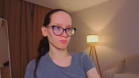 Snapshot of lynettebails chatting on 03.22.26 Sara online show from 03.22.26