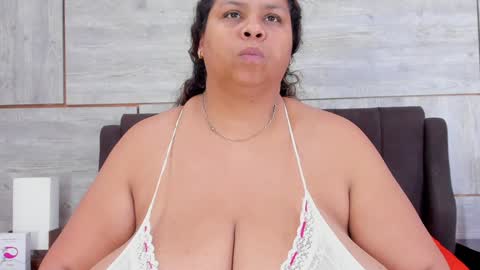 Lynn jonnes online show from 01.15.25