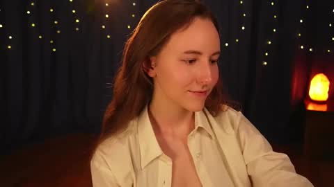 Snapshot of lynn_feline chatting on 02.25.25 Lynn online show from 02.25.25