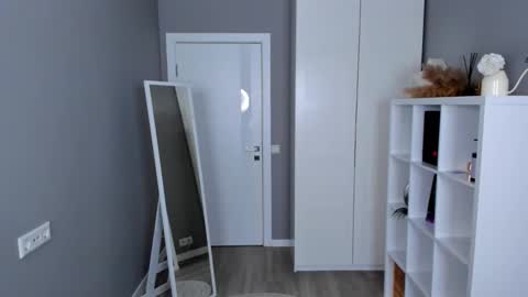  LYNN  online show from 03.06.25