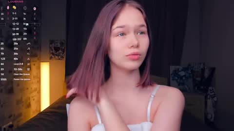 Cozy Lynns room online show from 01.16.26