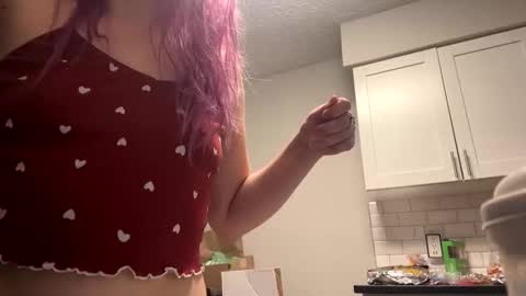 Lynn  online show from 12.18.25