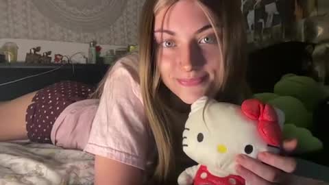 lynnxadams online show from 07.28.26