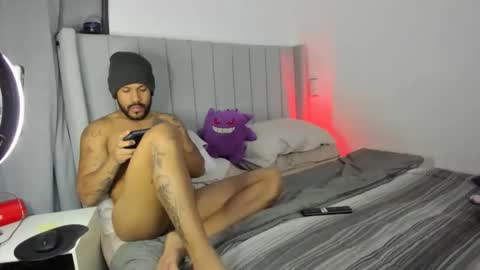 Lyon Dark online show from 11.26.25