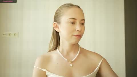 Snapshot of lysii_astra chatting on 06.27.26 Liza online show from 06.27.26