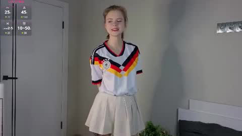 Snapshot of lyucy chatting on 06.19.26 Julie online show from 06.19.26