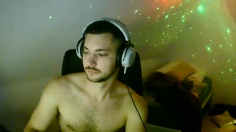 Snapshot of m1recevierrr chatting on 12.27.24 m1recevierrr online show from 12.27.24