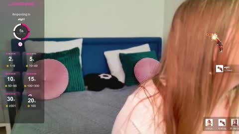 Snapshot of m_i_l_e_n_a_ chatting on 02.26.26 Milena online show from 02.26.26