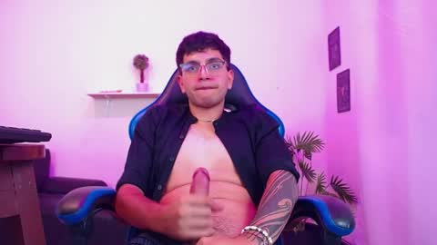 Max online show from 04.16.26