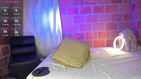   online show from 12.02.24