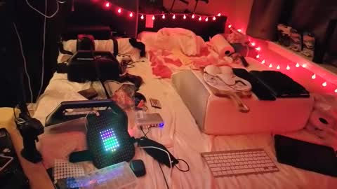 mac1119 online show from 05.13.26
