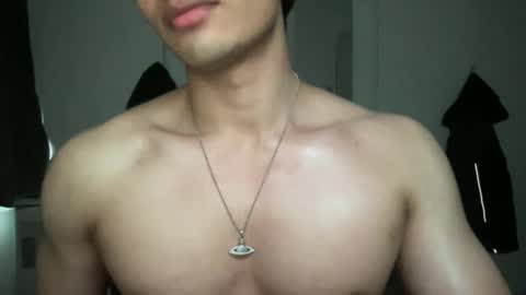 Snapshot of mac_cain chatting on 02.08.25 Maccain online show from 02.08.25