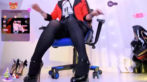 MacarenaIndependent model  online show from 12.13.25