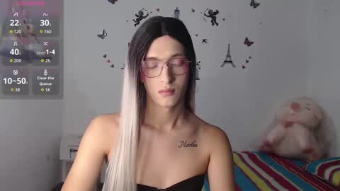 macarena_05_ online show from 09.16.25