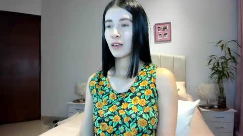 Snapshot of macarena_vallejo_ chatting on 06.24.26 Macarena online show from 06.24.26