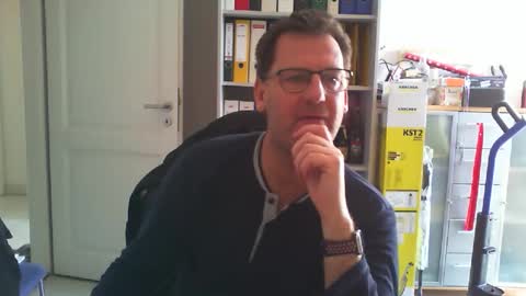 Snapshot of macfly67 chatting on 02.27.26 macfly67 online show from 02.27.26