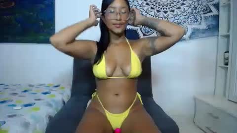 Laura online show from 03.04.25