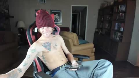 Snapshot of machinecumkelly69 chatting on 02.22.25 machinecumkelly69 online show from 02.22.25