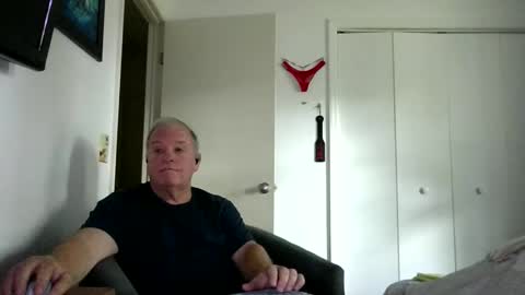 mackdocc001 online show from 03.25.26