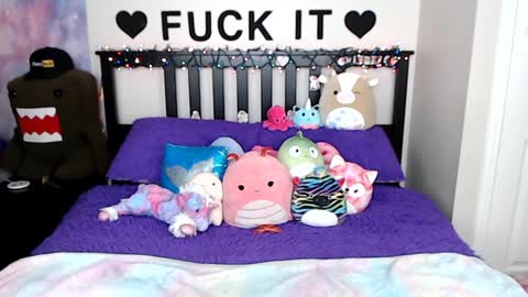 Mackenzie Wolfe online show from 12.13.24