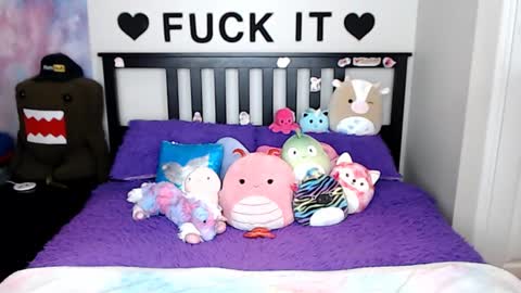 Mackenzie Wolfe online show from 02.07.26