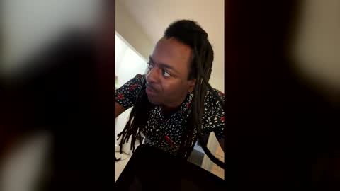 Snapshot of macribz chatting on 03.22.26 Duke Dangler online show from 03.22.26