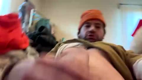 Snapshot of macrogirth chatting on 01.19.26 macrogirth online show from 01.19.26