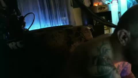 Snapshot of mad_dem0n chatting on 03.02.25 Manuel online show from 03.02.25