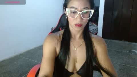 Snapshot of madam_klauss chatting on 05.16.26 EMILY online show from 05.16.26