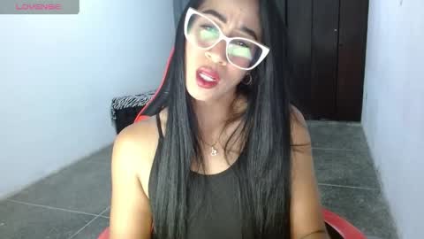 Snapshot of madam_klauss chatting on 05.31.26 EMILY online show from 05.31.26