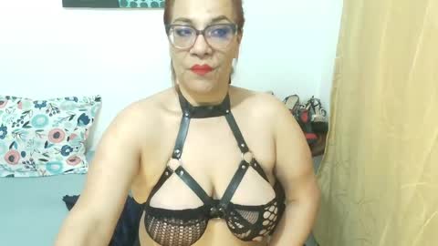 madame_desire_ online show from 05.14.26