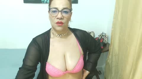 madame_desire_ online show from 05.15.26