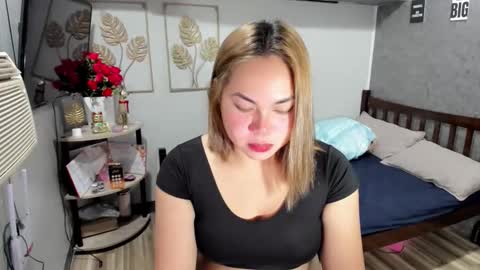 Snapshot of madame_ivy chatting on 02.17.26 Ivy online show from 02.17.26