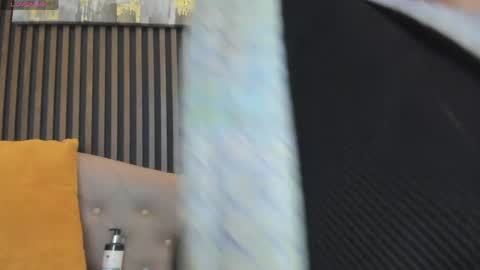 Snapshot of madame_mature1 chatting on 04.19.26 Madame online show from 04.19.26