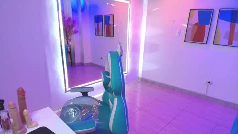 Madame Scarllet  online show from 04.14.26