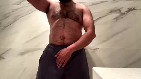 Snapshot of madbuz02 chatting on 11.08.25 madbuz02 online show from 11.08.25