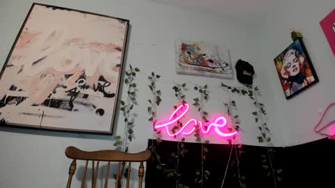 Snapshot of maddi_avalon chatting on 02.27.25 Maddi Avalon online show from 02.27.25