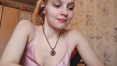 Snapshot of maddiecager chatting on 03.02.26 Emma online show from 03.02.26